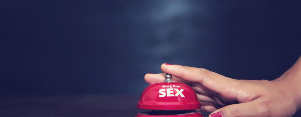 Etički aspekti erotskih oglasa - Kontroverze i rasprave